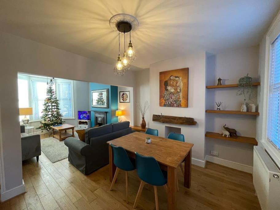 Gloucester Rd 2 Mins Away - Fab, New, Trendy House Bristol Exteriér fotografie